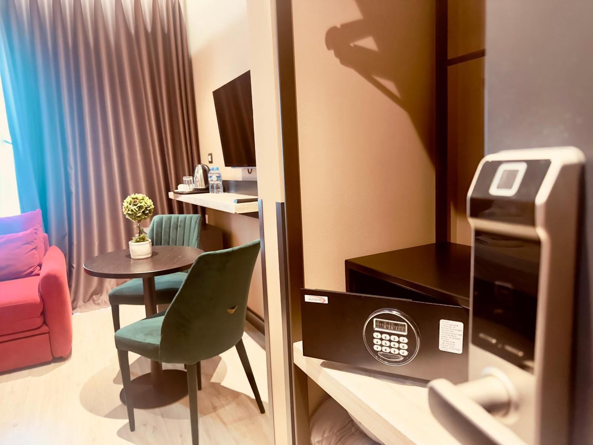 Hotel Olive Влёра Экстерьер фото